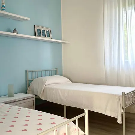 M379 - Marcelli, Trilocale Ristrutturato Con Terrazzo Vista Mare