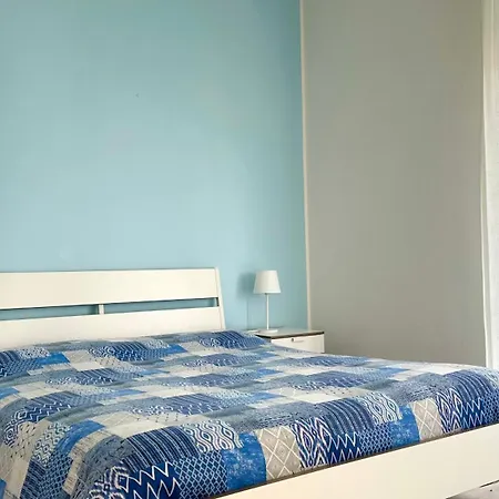 Marcelli, Trilocale Ristrutturato Con Terrazzo Vista Mare *