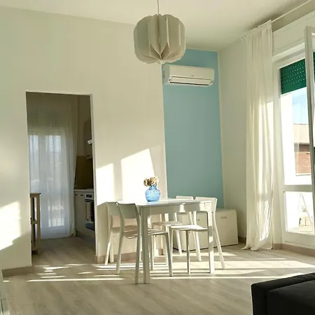 Marcelli, Trilocale Ristrutturato Con Terrazzo Vista Mare アパート