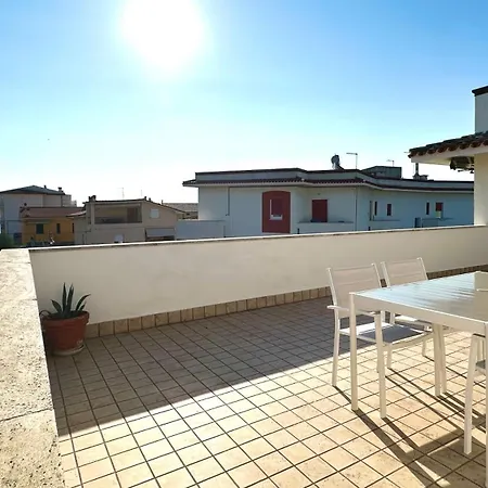M379 - Marcelli, Trilocale Ristrutturato Con Terrazzo Vista Mare Marcelli