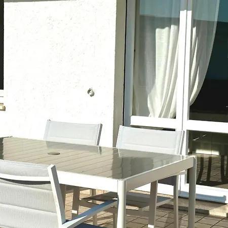 M379 - Marcelli, Trilocale Ristrutturato Con Terrazzo Vista Mare * Marcelli